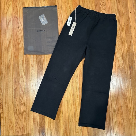 Essentials relaxed sweatpants Black strech limo size XS-XL - Picture 2 of 13